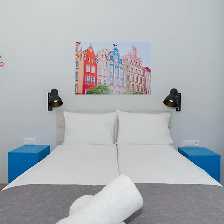 Zefiro Stajenna דירה *