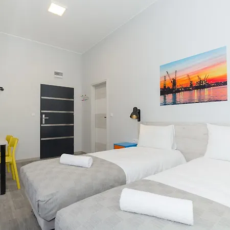 Zefiro Stajenna Апартаменты